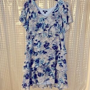 SLNY tiered floral dress